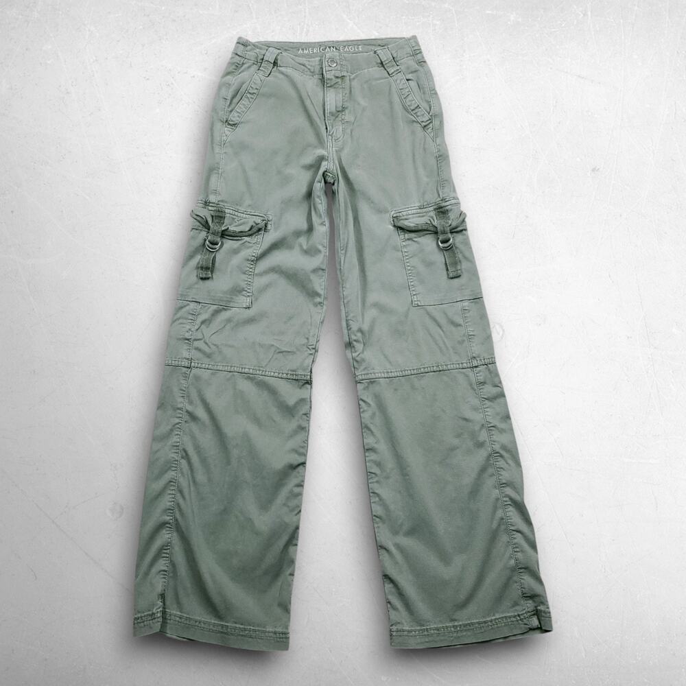 American Eagle Super High-Rise Baggy Wide Leg Cargo Pants‎ 00 Olive Stretch Y2K